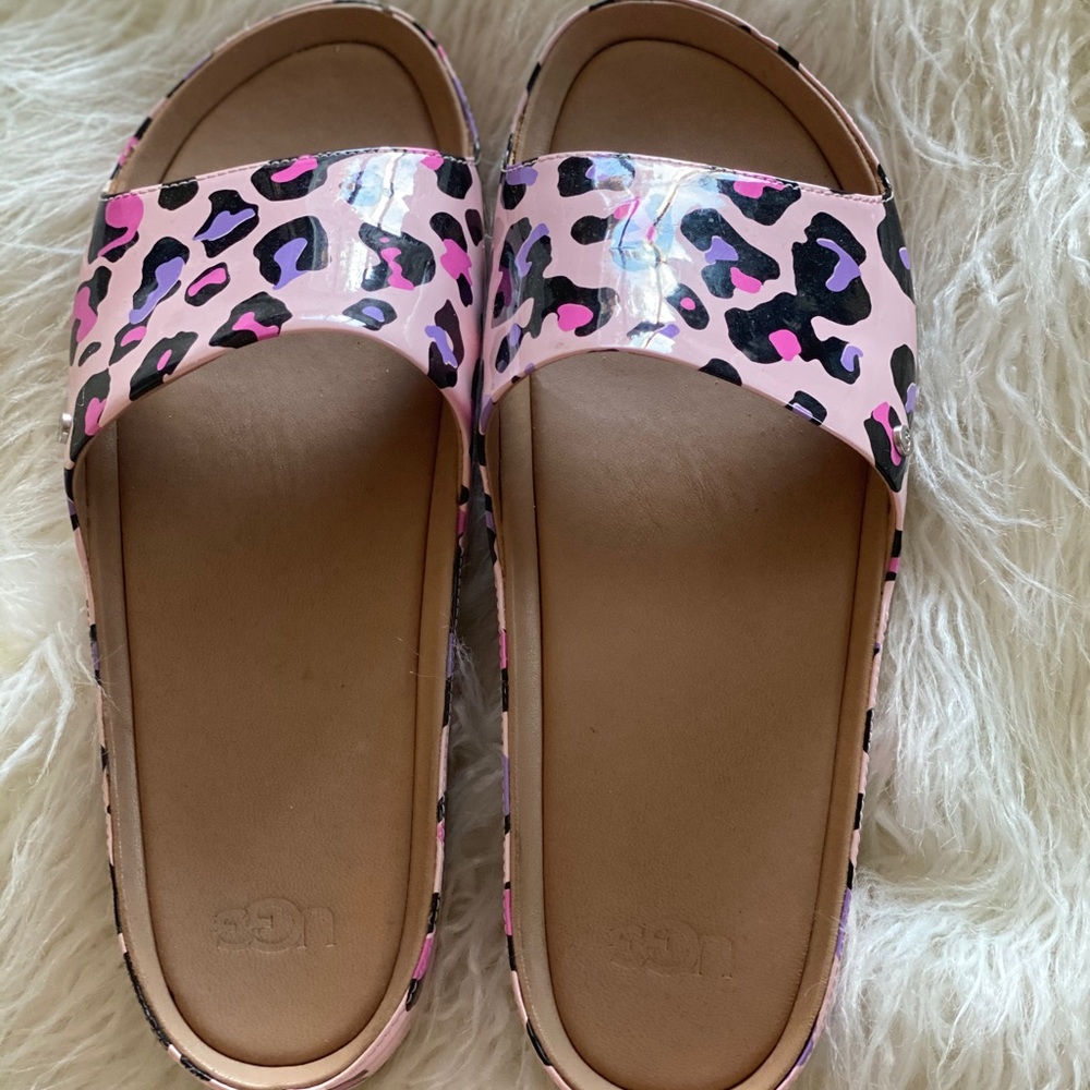 UGG Jane patent leather slide shoes leopard pink